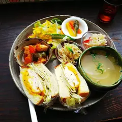 トモリcafe