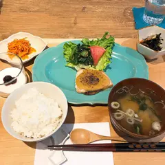 食堂カフェMaho-ROBA