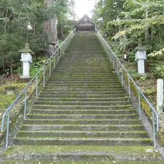 護国八幡宮
