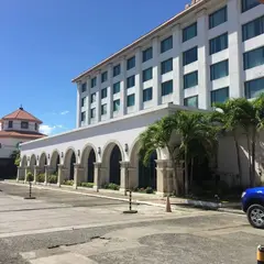 Waterfront Airport Hotel & Casino Mactan