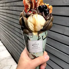 ASIAN RAD AFTERS 大阪店