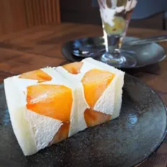 千馬 miyabi (フルーツサンド)