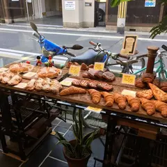 カフェ ビブリオテックハロー