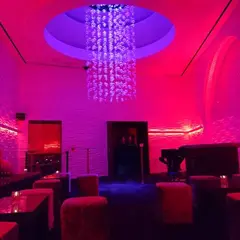 Globe Nightclub Guam（グローブ）