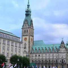 Hamburger Rathaus（ハンブルク市庁舎）