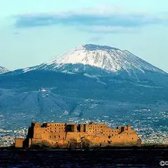 Castel Nuovo （ヌオーヴォ城）