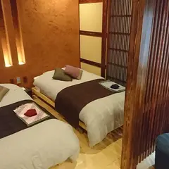 輪の風ただよう漆の宿 お宿たなか