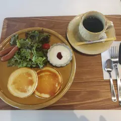 Cafe＆Guesthouseもやいや