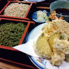 鶴八