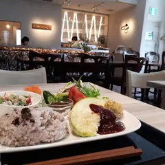 maywind cafe