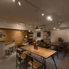 廃材家具 gleam麻布店