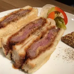 クアトロラボ