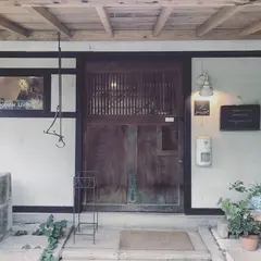 Shingoster LIVING