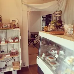 菓子工房dolcemente(a)+cafe OTTO AGOSTO