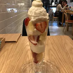FRUITS PLANET 福岡天神大丸店
