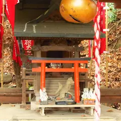 円山随身稲荷大明神