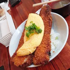 炉端バル さま田