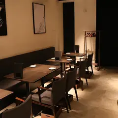 焼鳥とシャンパン カッシーワE-ma梅田店
