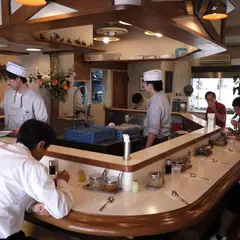カレー専門店 クラウンエース 上野店