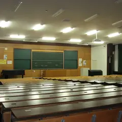 法政大学