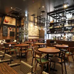 ACORN(エイコーン） 新宿東宝ビル店
