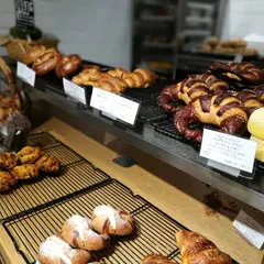 DEAN & DELUCA