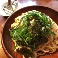 壁の穴 渋谷本店