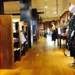 ライトオン HARAJUKU TOKYO店