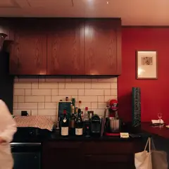 ビストロ グルトン
