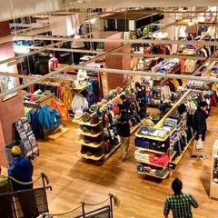 モンベル 東京京橋店