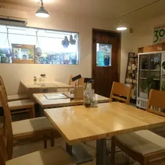 ヨロズ食堂