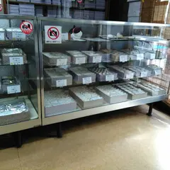 （株）壺屋総本店