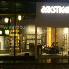 ソラド竹下通り