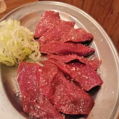 でめ金