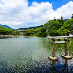 金鱗湖