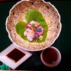 なだ万本店 山茶花荘