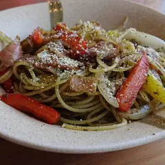 ダイニングカフェ　SHICHIHOU（シチホウ）