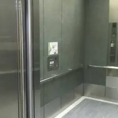 大阪駅前駐車場