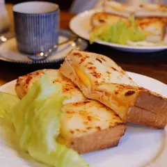 アンセーニュ・ダングル原宿店