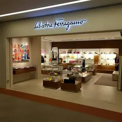 サルヴァトーレ フェラガモ