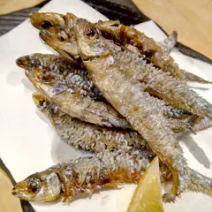 でですけ