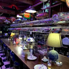 U・K WILDCATS CAFE 西宮武庫川店