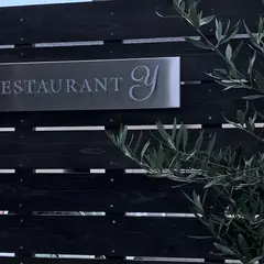 RESTAURANT Y