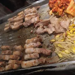 韓辛DELI 三ノ宮生田ロード店
