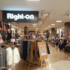 ライトオン ホームズ新山下店