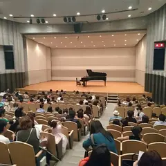 八尾市文化会館プリズムホール