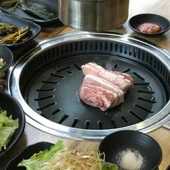 ヨプの王豚塩焼 熟成肉専門店 新大久保本店