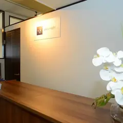 【メンズ専門】眉毛サロン+8プラスエイト銀座店
