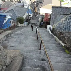 両城２００階段