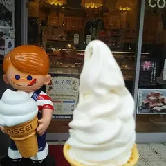 アーモンド洋菓子店 本店